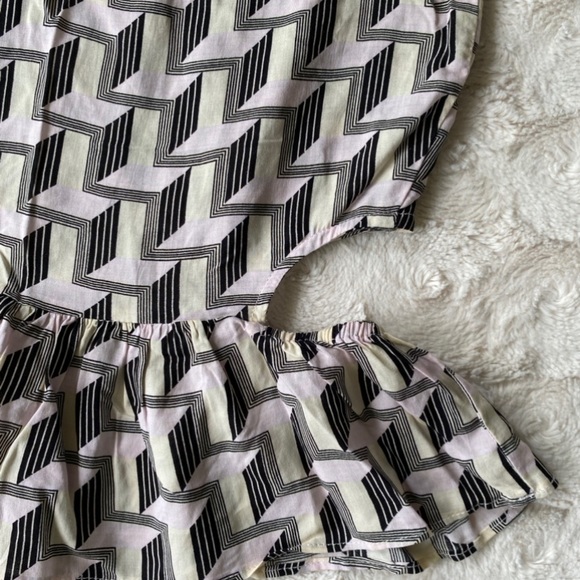 BCBGENERATION Cutout Peplum Crop Top Geometric - Picture 7 of 8